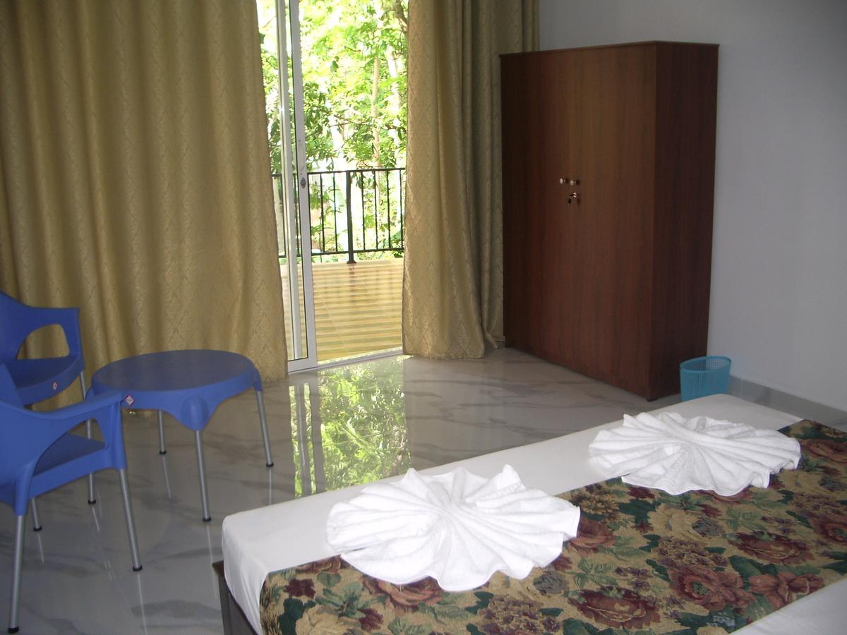 היקדואה Hotel "Diana" מראה חיצוני תמונה