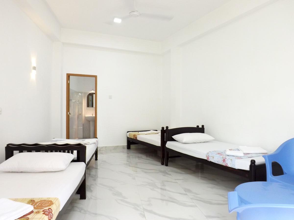 היקדואה Hotel "Diana" מראה חיצוני תמונה
