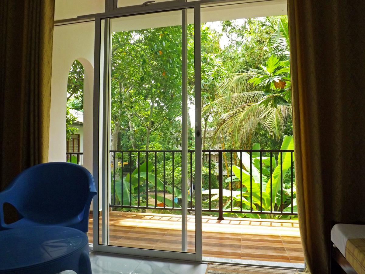 היקדואה Hotel "Diana" מראה חיצוני תמונה